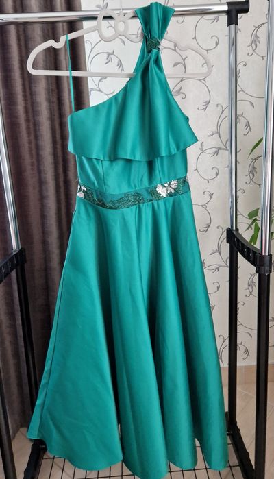 Rochie midi verde noua