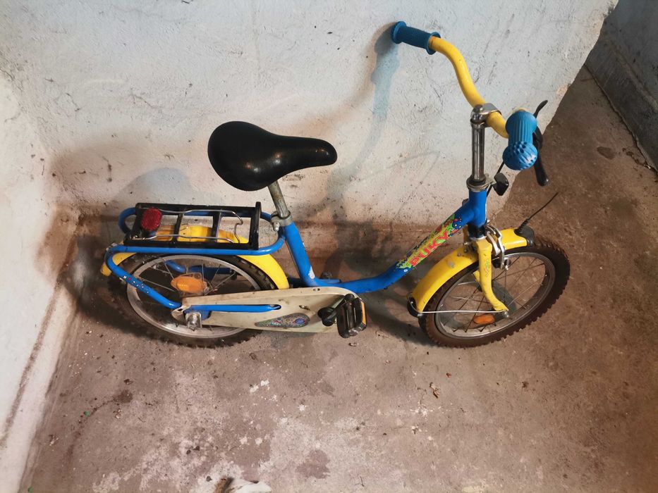 Продава се детско немско  колело