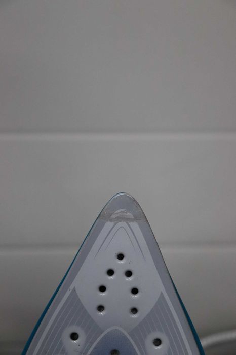 Ютия Calor FV5715C0, 2400W, лек ДЕФЕКТ