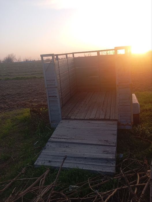 Ot arava sotiladi. Продаётся конная повозка.