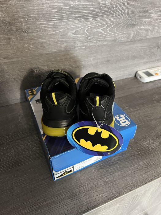 Adidas Batman noi,marimea 23,5