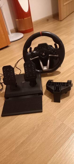 Продам Игровой руль HORI Racing wheel APEX для PS3, PS4