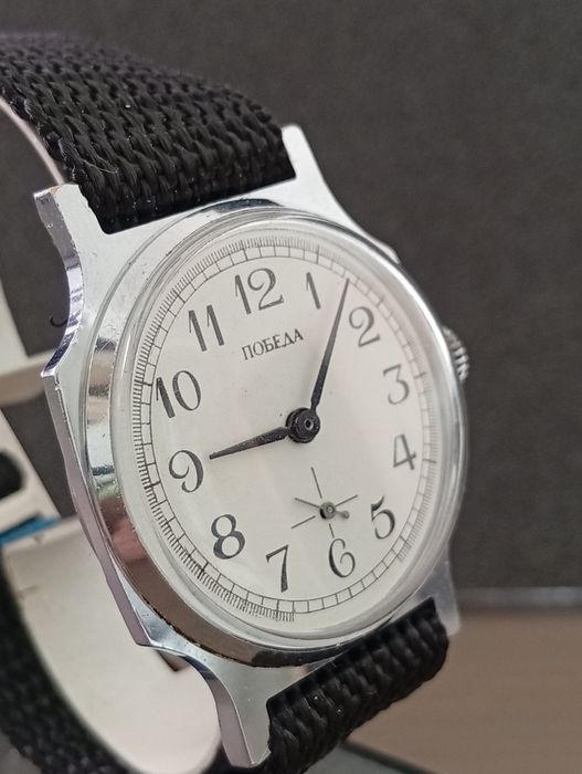 Руски ръчен механичен часовник ПОБЕДА