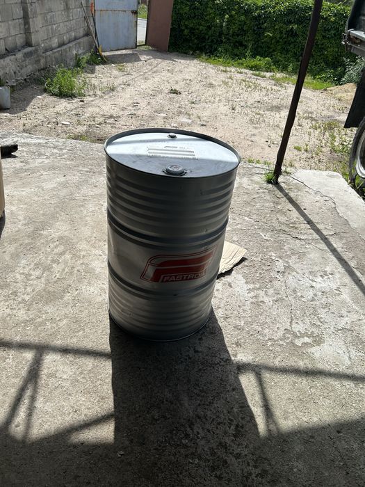 Продам гидравлическое масло, битум, праймер и гидроизоляцию