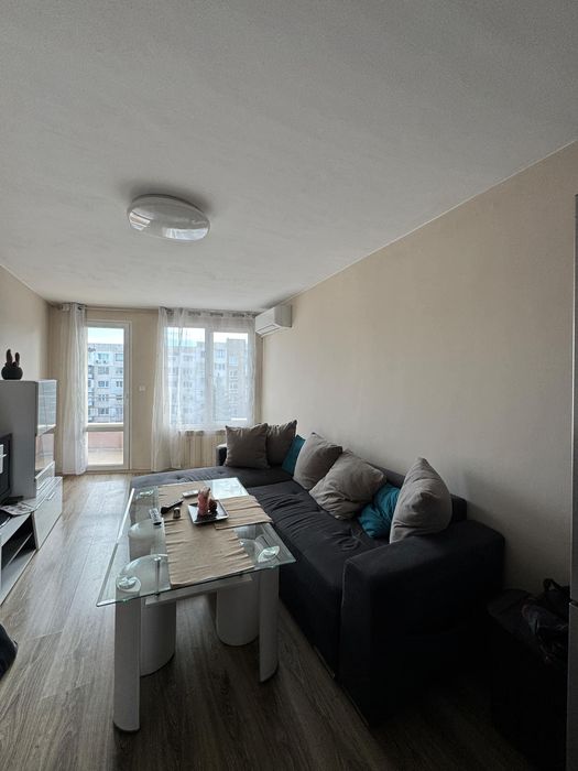 Тристаен апартамент в ж.к. Мусагеница.