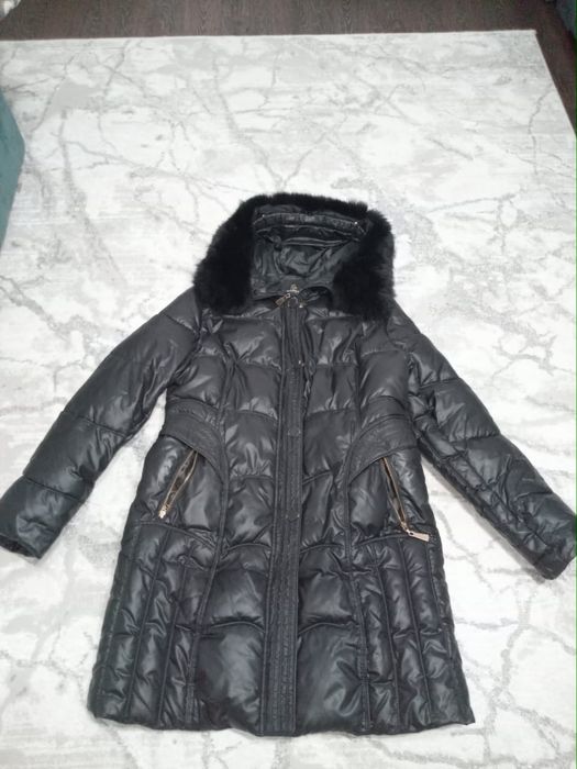 Продам зимние куртку