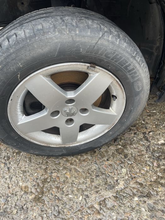 Peugeot 207 1.6 120 ка на части