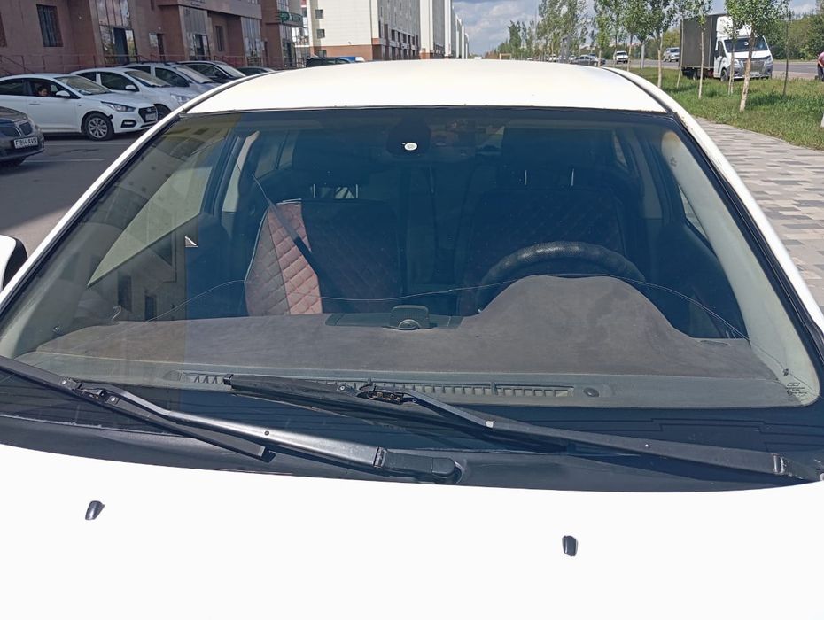 Тойота Авенсис .