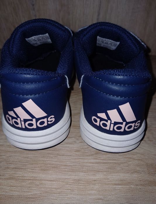 Адидас, Пума  29-ти номер