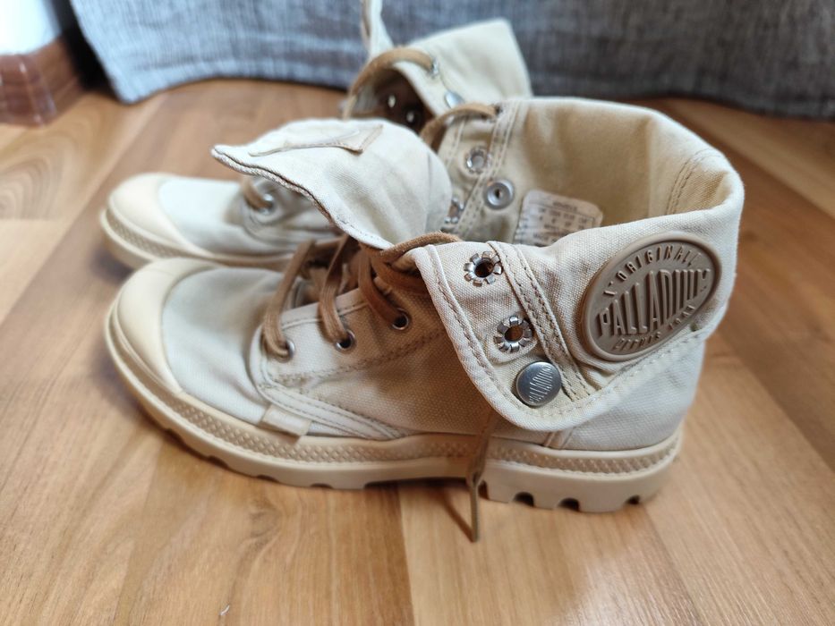Bocanci Palladium pt.femei ,marimea 37