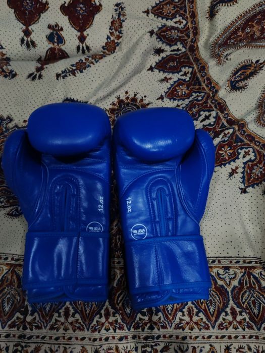 Перчатки адидас для бокса аиба 12 унций