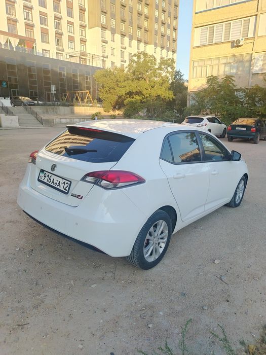MG 5 2013 г. 1.5 автомат