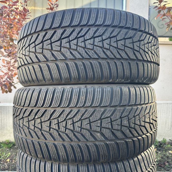 Cauciucuri anvelope iarna 235/35 R19 Hankook dot 21