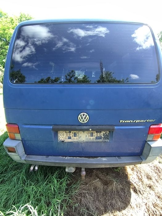 Dezmembrez  Volkswagen T4 Motor 1.9ABL.