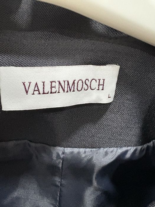 Пиджак размер L 5000 тг