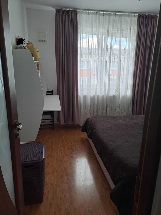 Vand apartament!