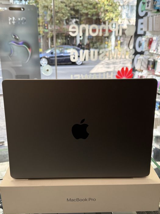 MacBook Pro 14 M3 512SSD като нов!