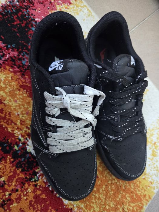 Adidasi Nike Air 42