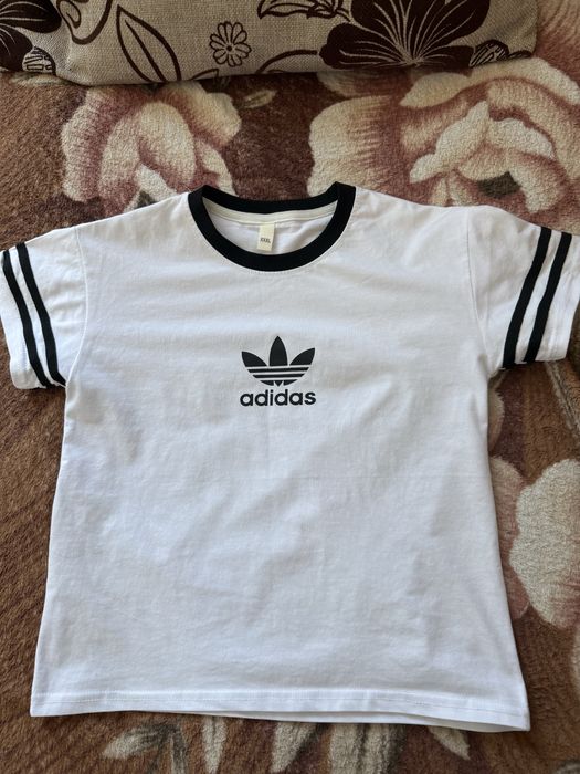 Продам футболку adidas