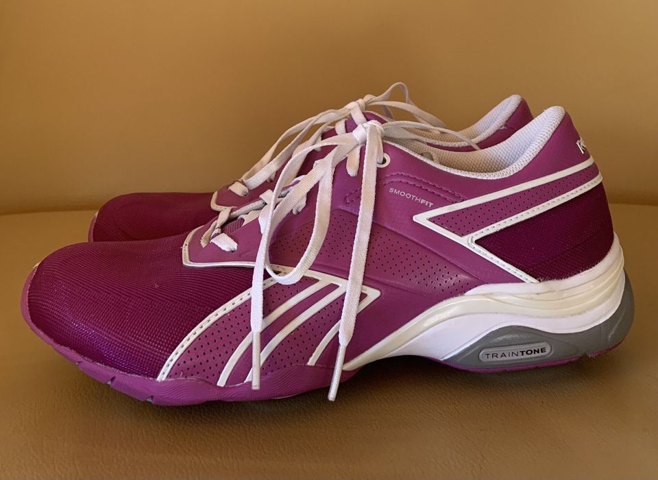 Кроссовки «REEBOK» 39-размера