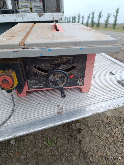 Fierăstrău circular de masă SysTec