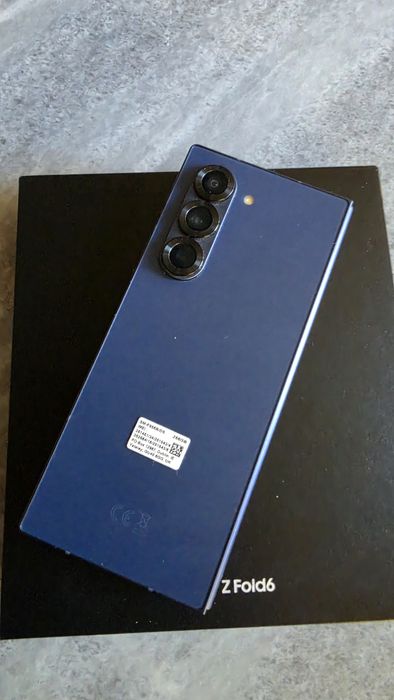 Samsung galaxy z fold 6