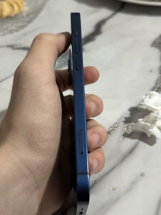 iPhone 12 blue 128gb