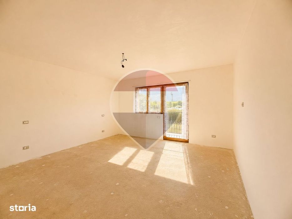 Casa cu 6 camere de vânzare în Negri jud. Bacau / posibilitate duplex
