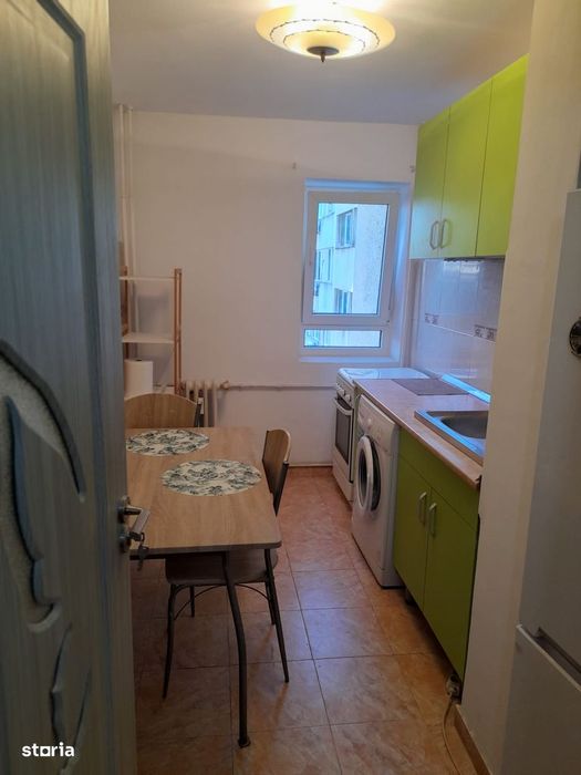 Apartament 3 camere Tineretului langa parc si metrou.