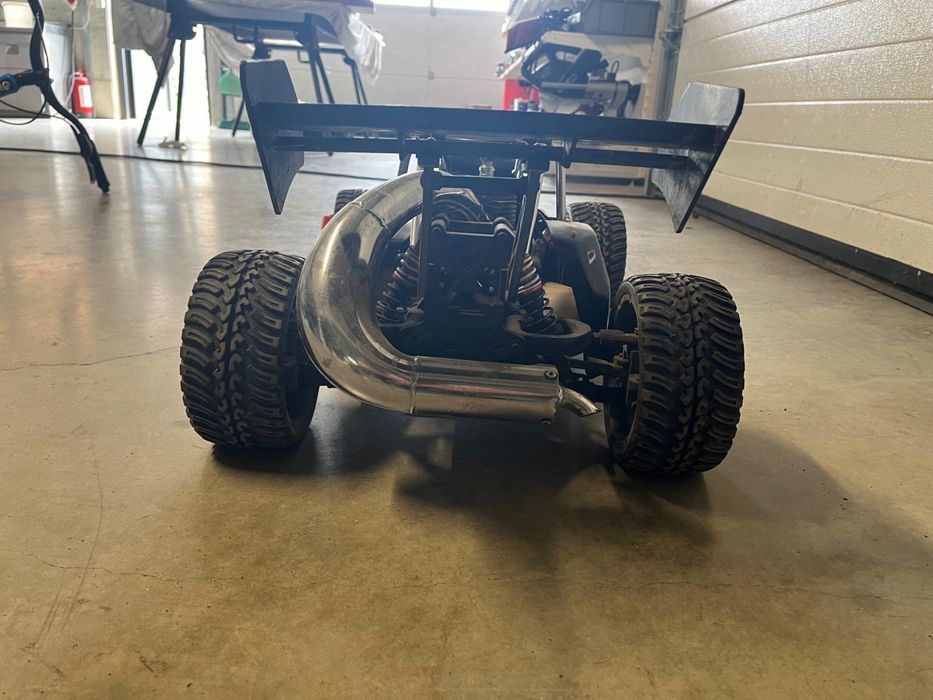 Masinuta RC Traxxas Revo3.3 Nitro hobby/profesionisti
