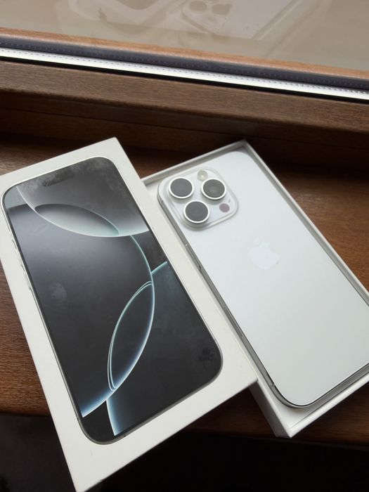 Iphone 16 Pro 256 Silver -baterie 93% -Impecabil