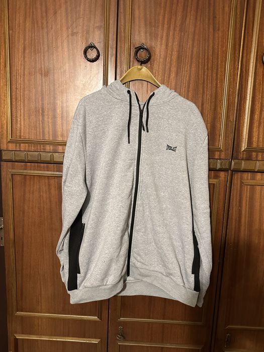Продавам нови суичъри Jack & Jones , Everlast и други