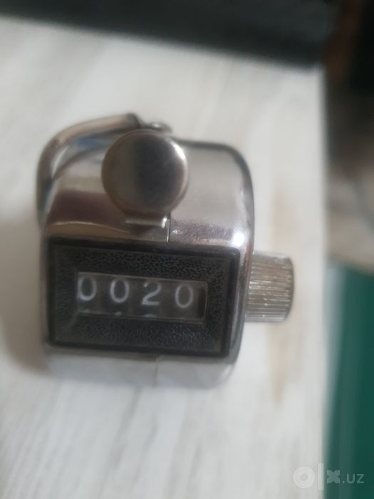 Продаю шагомер новый