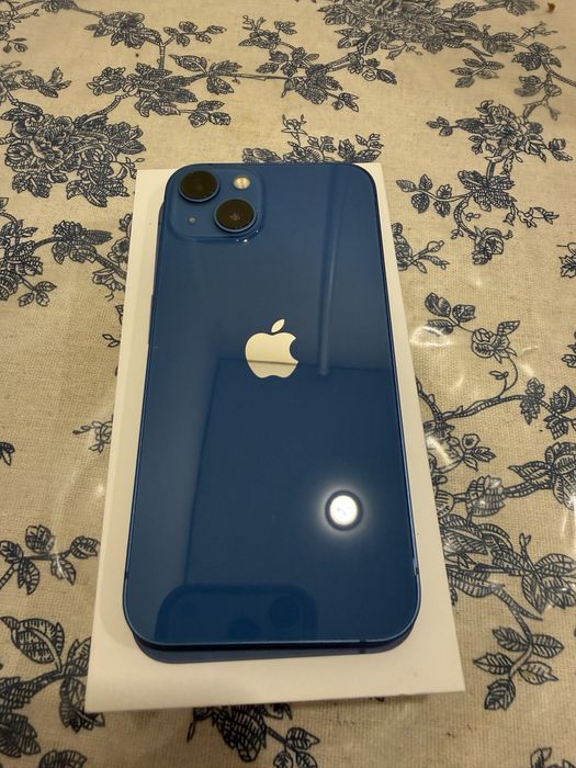 Продается iphone 13 айфон