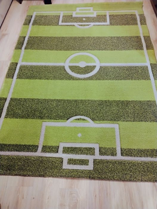 Детски футболен килим