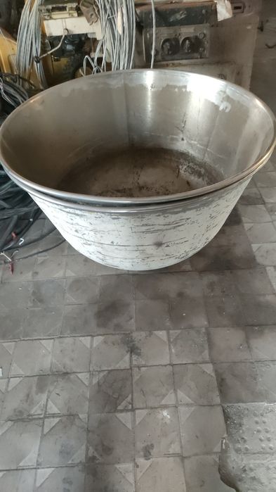 Чаша от тестомесса