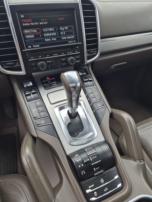 Porsche Cayenne 3.0 Diesel 240 cai Trapa Incalzire Scaune an 2010