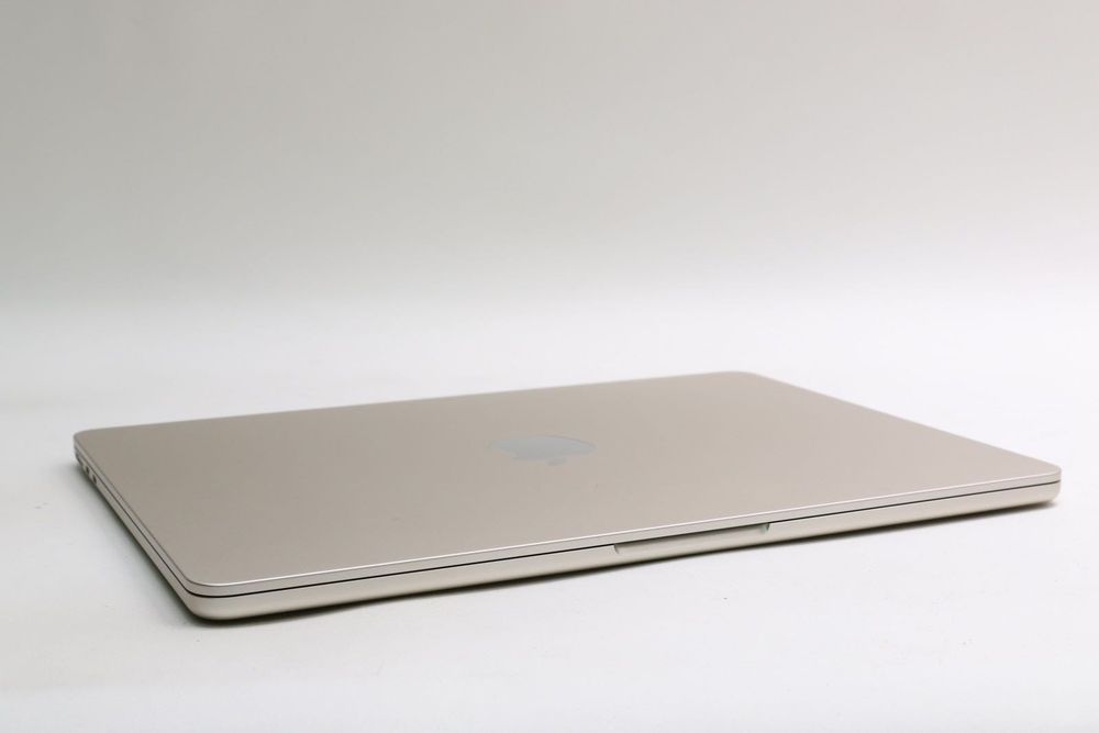 Macbook Air 13 M2 16/256 Starlight