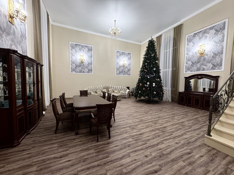 Продам коттедж 410 кв.м. 4 уровня