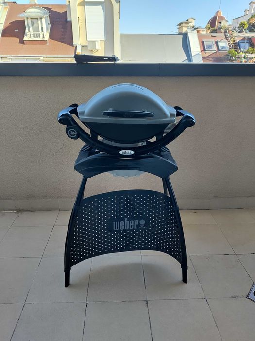 Барбекю/скара Weber Q1400 на ток с поставка, калъф и аксесоари