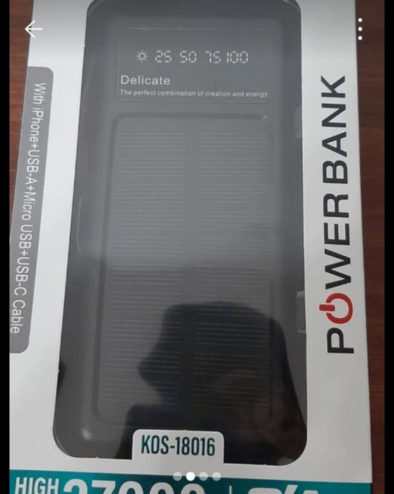 Baterie externă telefon și cu încărcare solară