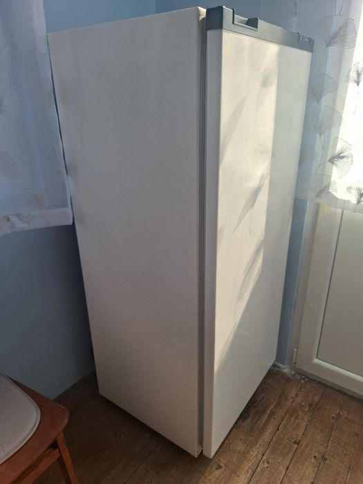 Хладилник SNAIGE за колекционери.