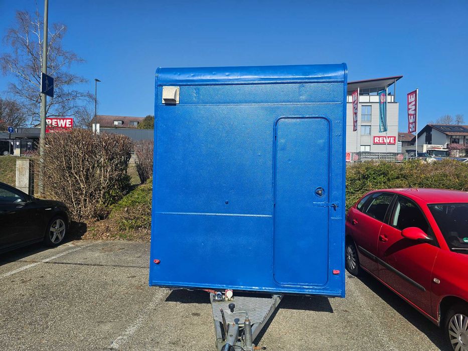 caravană pentru grătar