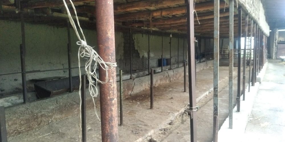 Srochna Yer sotiladi.