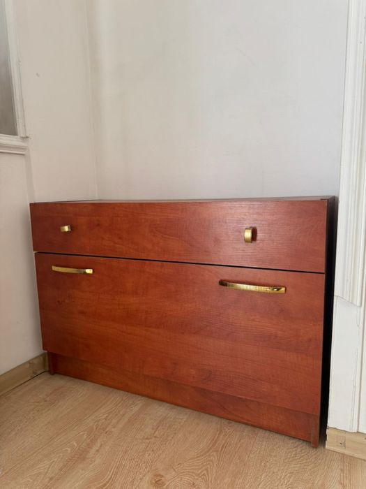 Тумбочка из под телевизора