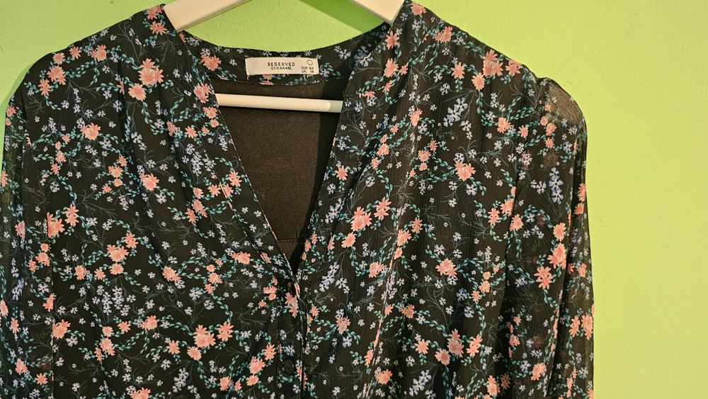 Рокля с шарки Reserved