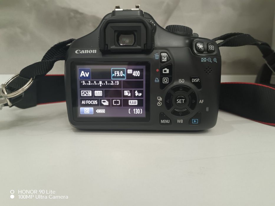 Продам фотоаппарат canon 1100d