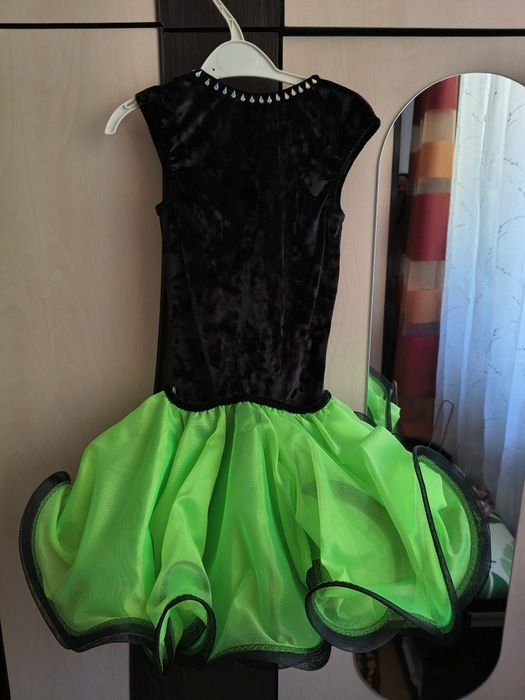 Rochie dans sportiv 6-7 ani