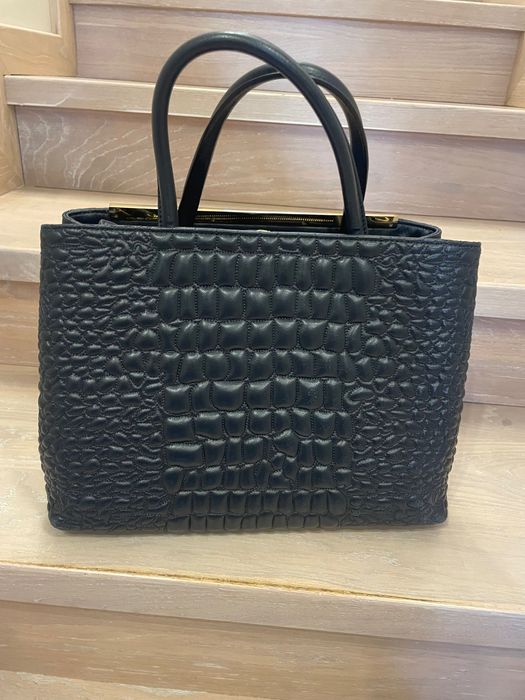Fendi кожена чанта