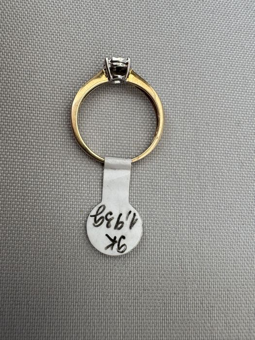 Inel din aur si diamante